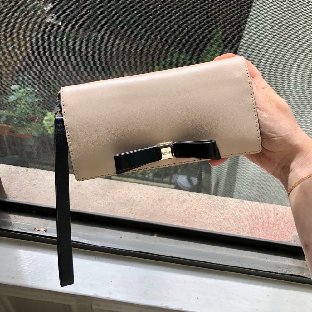 NWT Kate Spade Bow Clutch